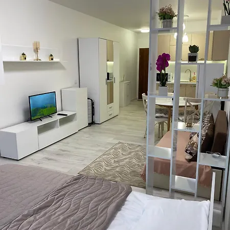 студія в комплексі морський фар Apartment